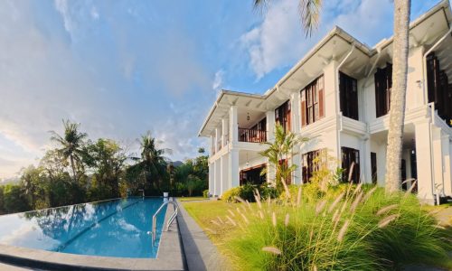 Exclusive 5-Br Luxury Villa For Sale Lombok Ocean View&Privte Pool